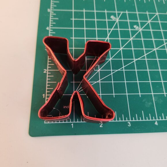 Assorted Cookie Cutters & Decorating Tools Set 50-Piece Stainless Steel & Plasti - Picture 6 of 16